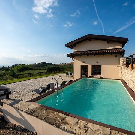 Вилла Il Casot Private House With Pool Borgomale Экстерьер фото